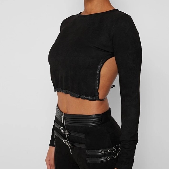 VEGAN SUEDE BACKLESS TOP - BLACK🖤 - Picture 2 of 11